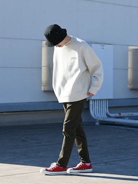 「SHIPS（シップス）の【WEB限定】SHIPS: イージー ストレッチ カラー テーパード スキニー パンツ（その他パンツ）」を使った、安本さん（メンズ・170cm）の冬コーディネート