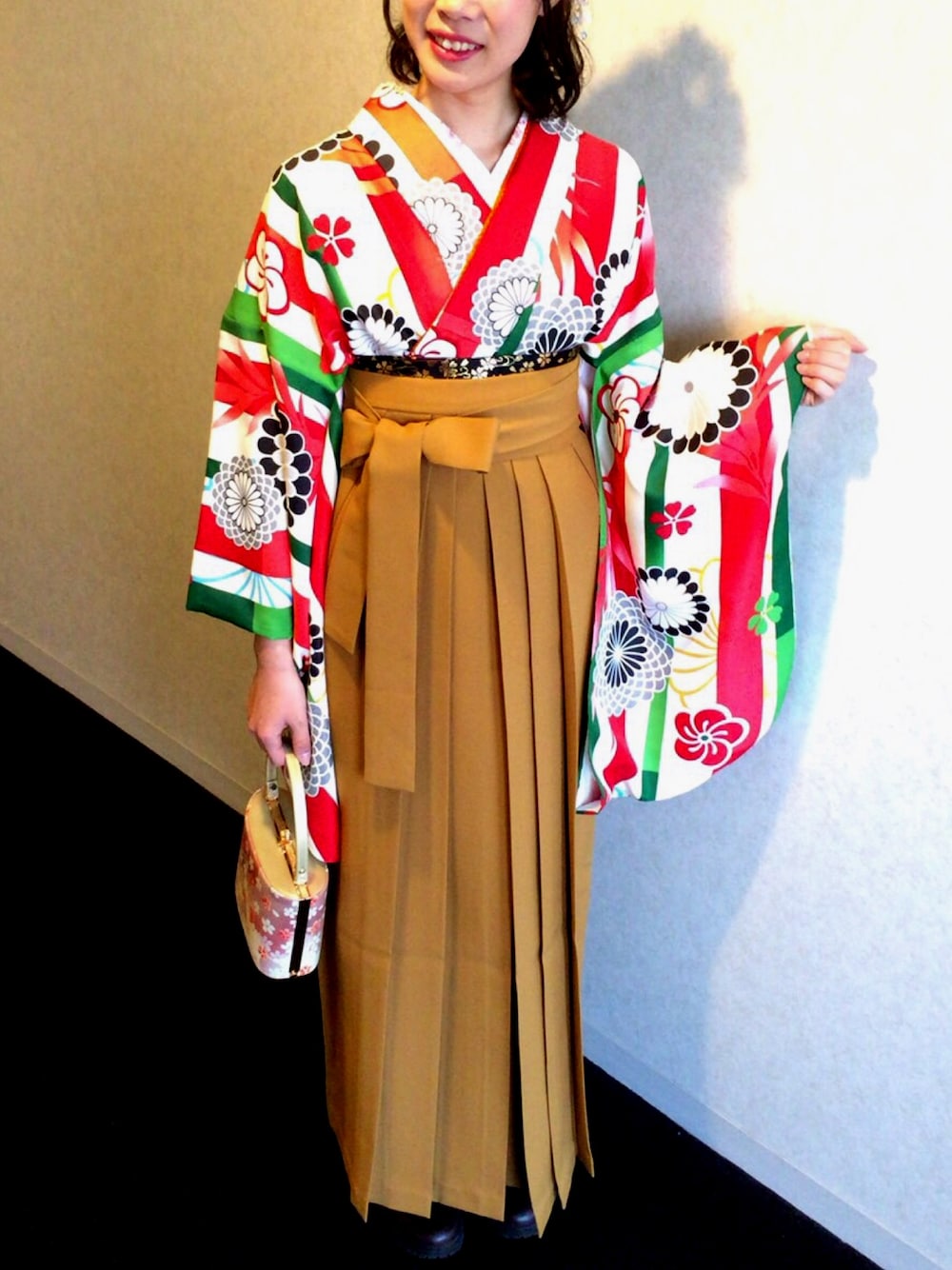 「卒業式、袴、卒業式 #袴、柄物、カラフル」｜「袴のアイテム（その他、その他）」を使った、ちかさん（レディース・163cm）の春コーディネートの1枚目の写真