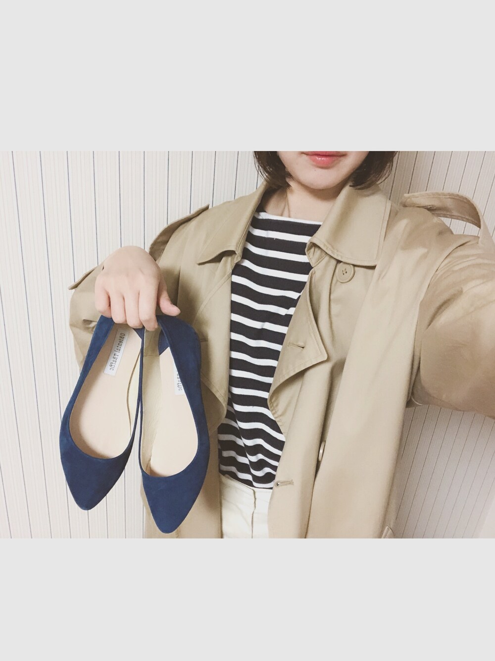 「カジュアルコーデ、オトナカジュアル、春コーデ、パンプス、おしゃれさんと繋がりたい、チノパン、ボーダー、ボーダートップス、トレンチコート、きれいめカジュアル」｜「LOWRYS FARMのＣ／ＰＵトレンチコート　744931（トレンチコート、ベージュ系）」を使った、ちかさん（レディース・163cm）の春コーディネートの1枚目の写真