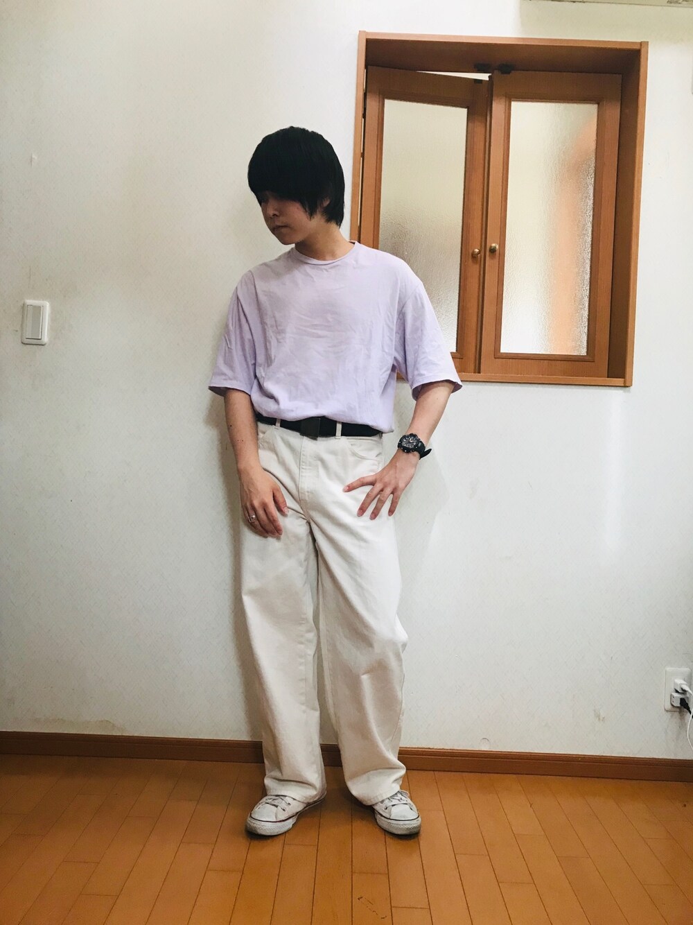 「おしゃれさんと繋がりたい、春夏コーデ、シンプル、ペールトーン、ビックシルエット、低身長、UNIQLO、プチプラ、ゆるコーデ、ワイドパンツ」｜「AURALEEのAURALEE / オーラリー シームレスクルーネックハーフスリーブT（Tシャツ/カットソー、パープル系）」を使った、ガッシー《低身長》さん（メンズ・164cm）の夏コーディネートの1枚目の写真