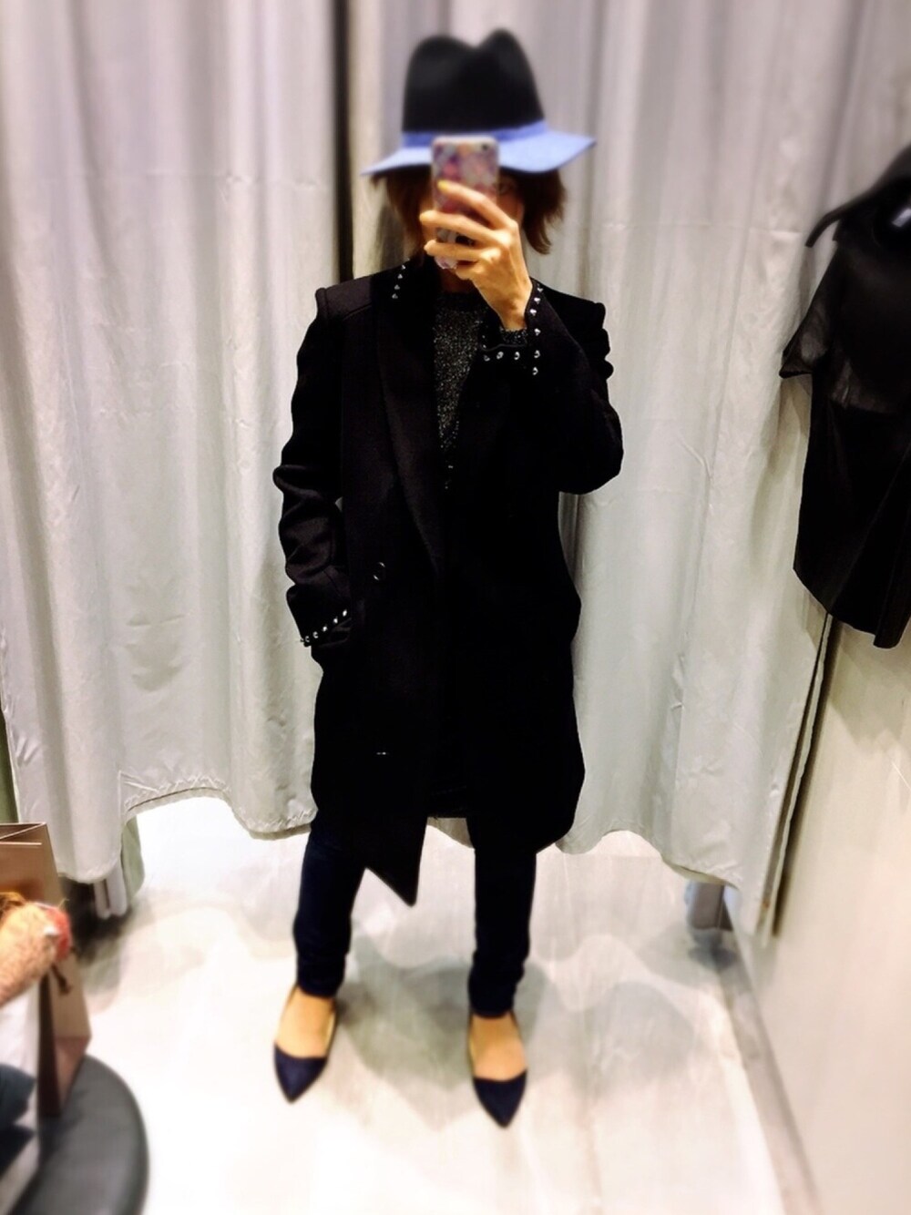 ZADIG&VOLTAIREのチェスターコートを使った人気ファッション
