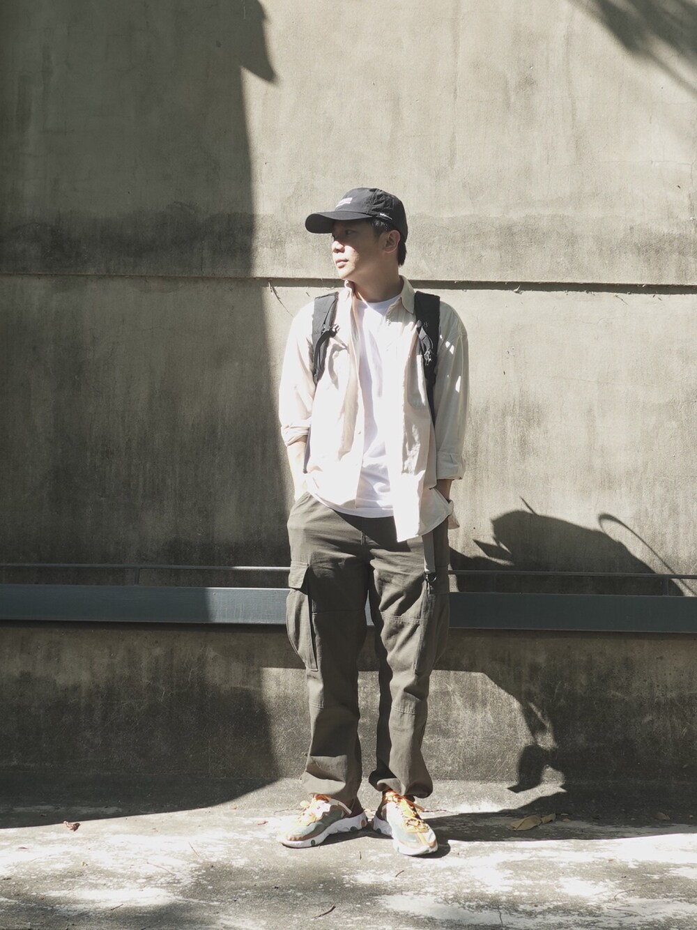 「ootd、ootdtw、ootdfashion、menswear、men、green」｜「AGILITYのアイテム（シャツ/ブラウス、ベージュ系）」を使った、zivyehさん（メンズ・165cm）の春コーディネートの1枚目の写真