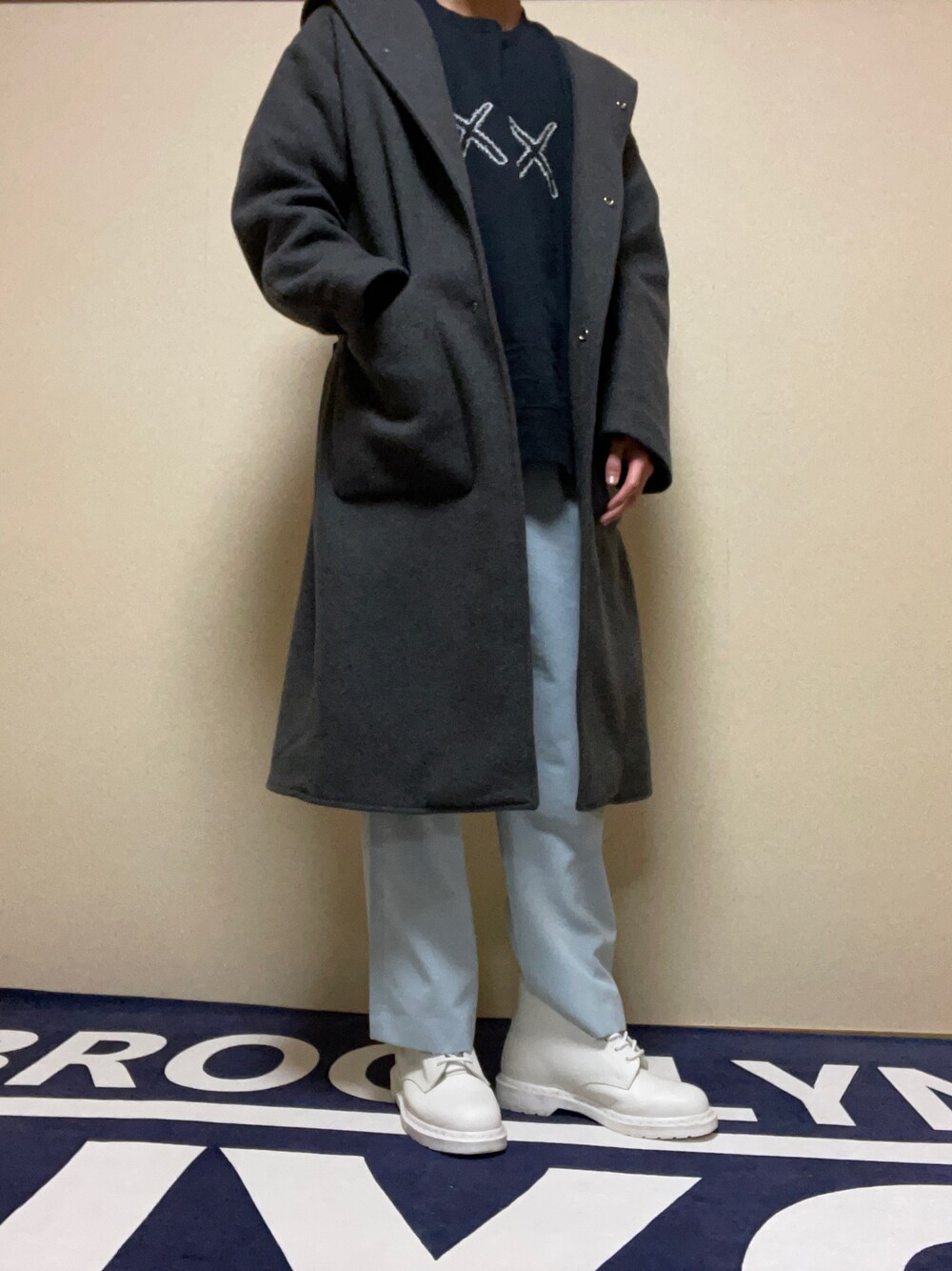 「私の推しブランド、おしゃれさんと繋がりたい、家コーデ、ゆるコーデ、フードコート、スラックスパンツ、HARE、HARE好き、HAREコーデ、HARE STYLE」｜「HAREのBIGフードコート(HARE)（チェスターコート、グレー系）」を使った、mocha0205さん（メンズ・178cm）の冬コーディネートの1枚目の写真