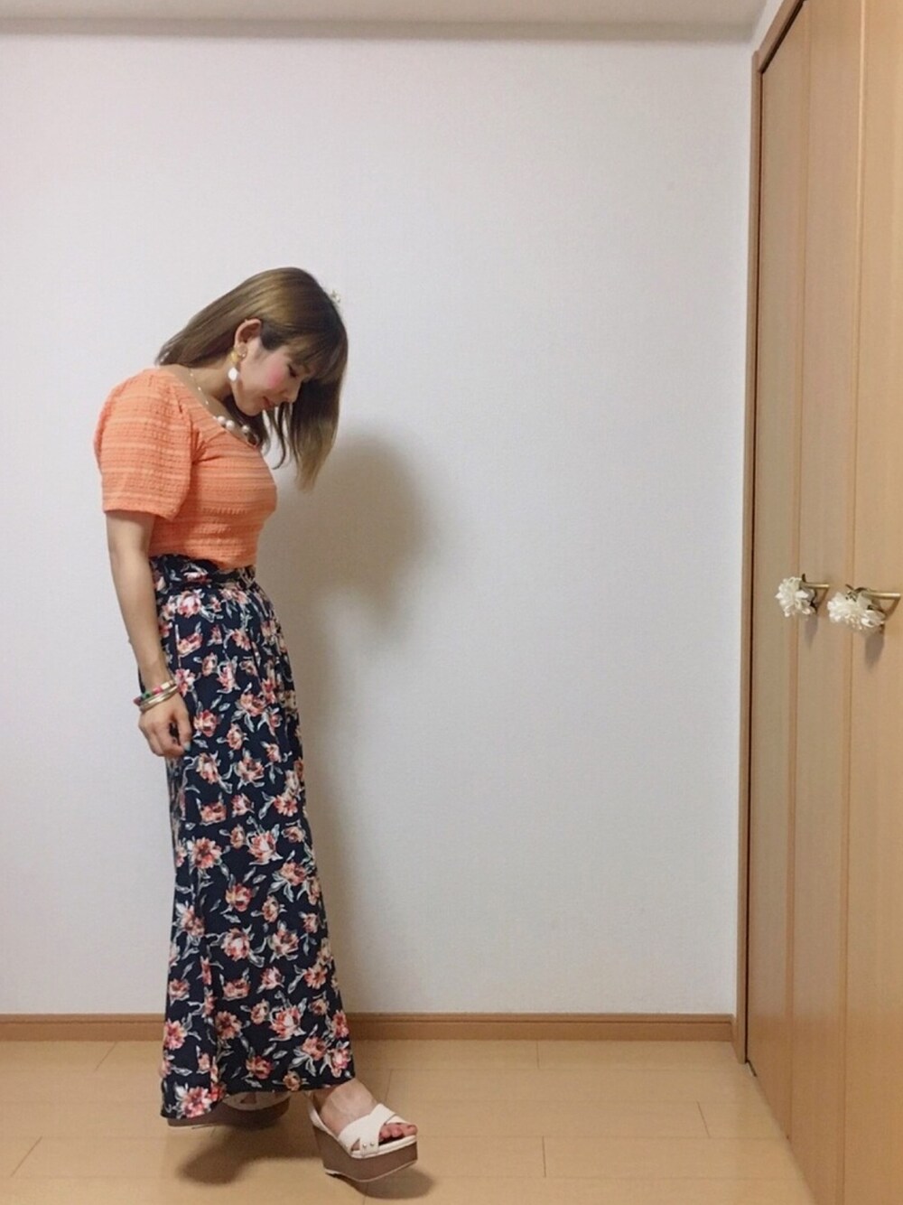 「Heatherのアイテム（その他パンツ、その他）」を使った、Moe Kawamataさん（レディース・159cm）の夏コーディネートの1枚目の写真
