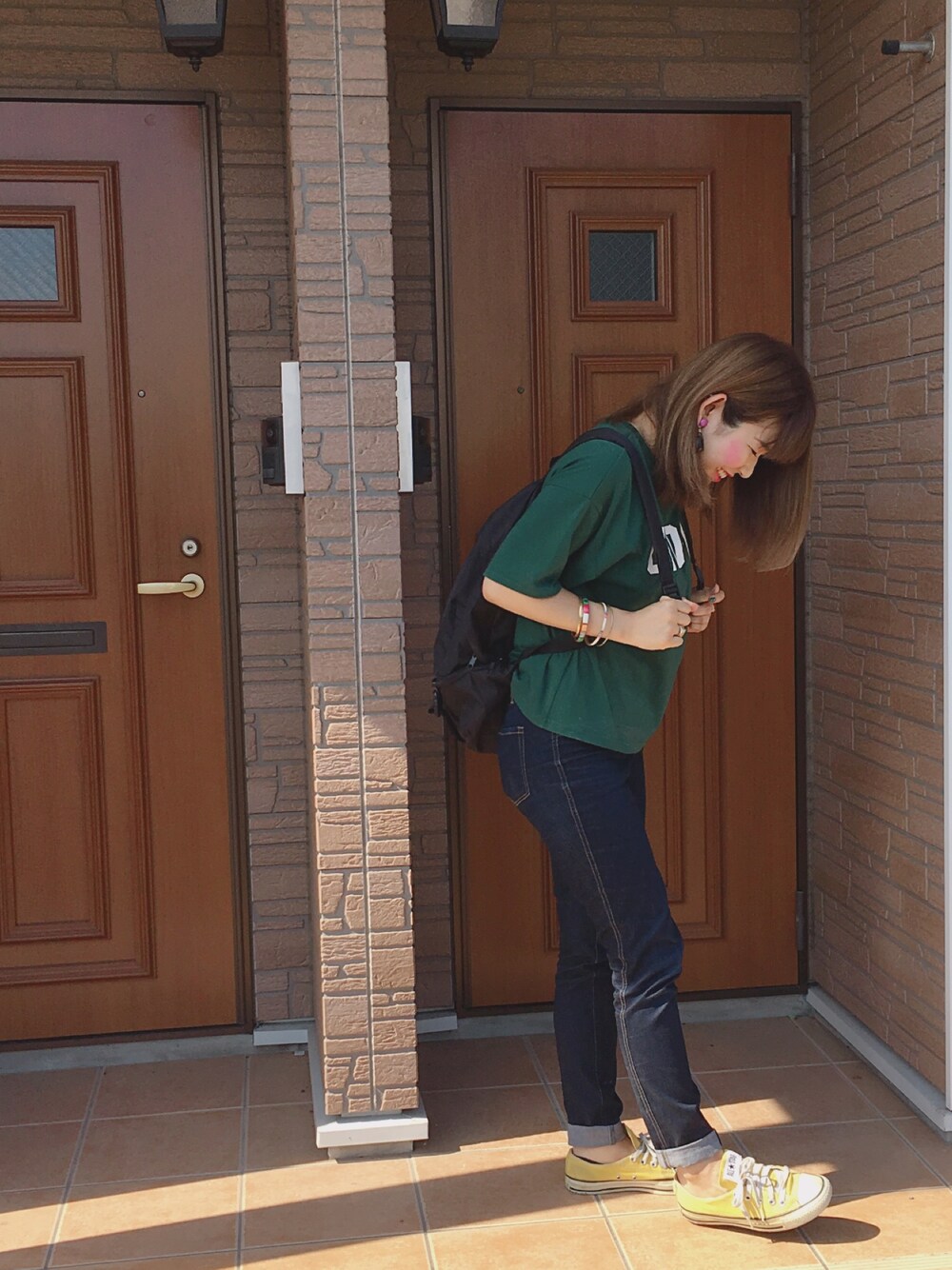 「RAY CASSIN FAVORIのアイテム（Tシャツ/カットソー、グリーン系）」を使った、Moe Kawamataさん（レディース・159cm）の夏コーディネートの1枚目の写真