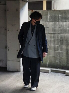 「Yves Saint Laurent（イヴサンローラン）のアイテム（テーラードジャケット）」を使った、tummyshigeさん（メンズ・176cm）の冬コーディネート