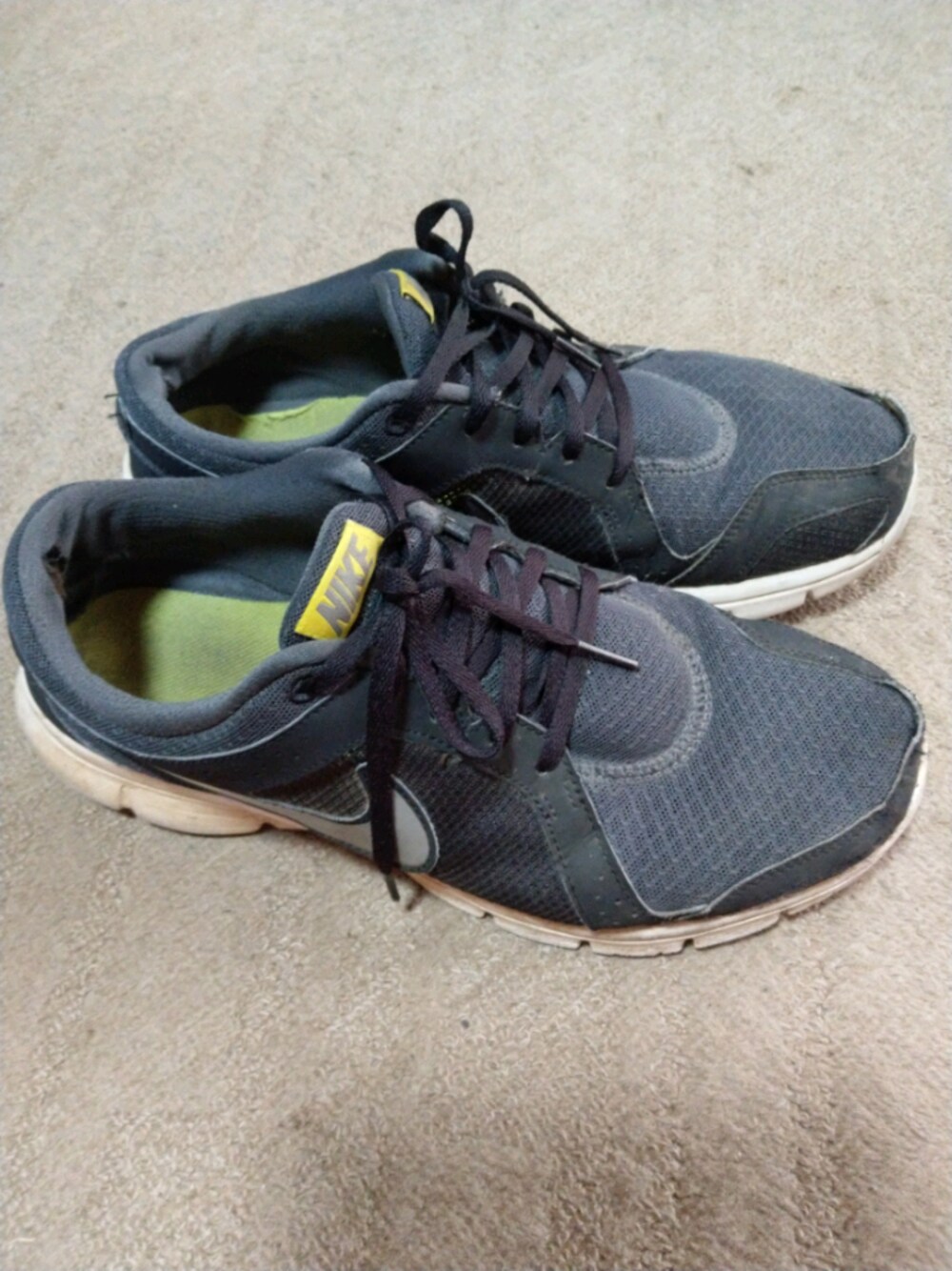 「NIKEのアイテム（シューズ、ブラック系）」を使った、黒い羊（BlackSheep）さん（メンズ・175cm）の夏コーディネートの1枚目の写真