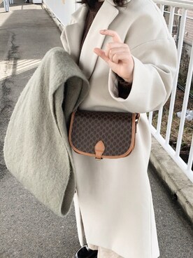 チェスターコートを使った マフラー のレディース人気ファッションコーディネート Wear