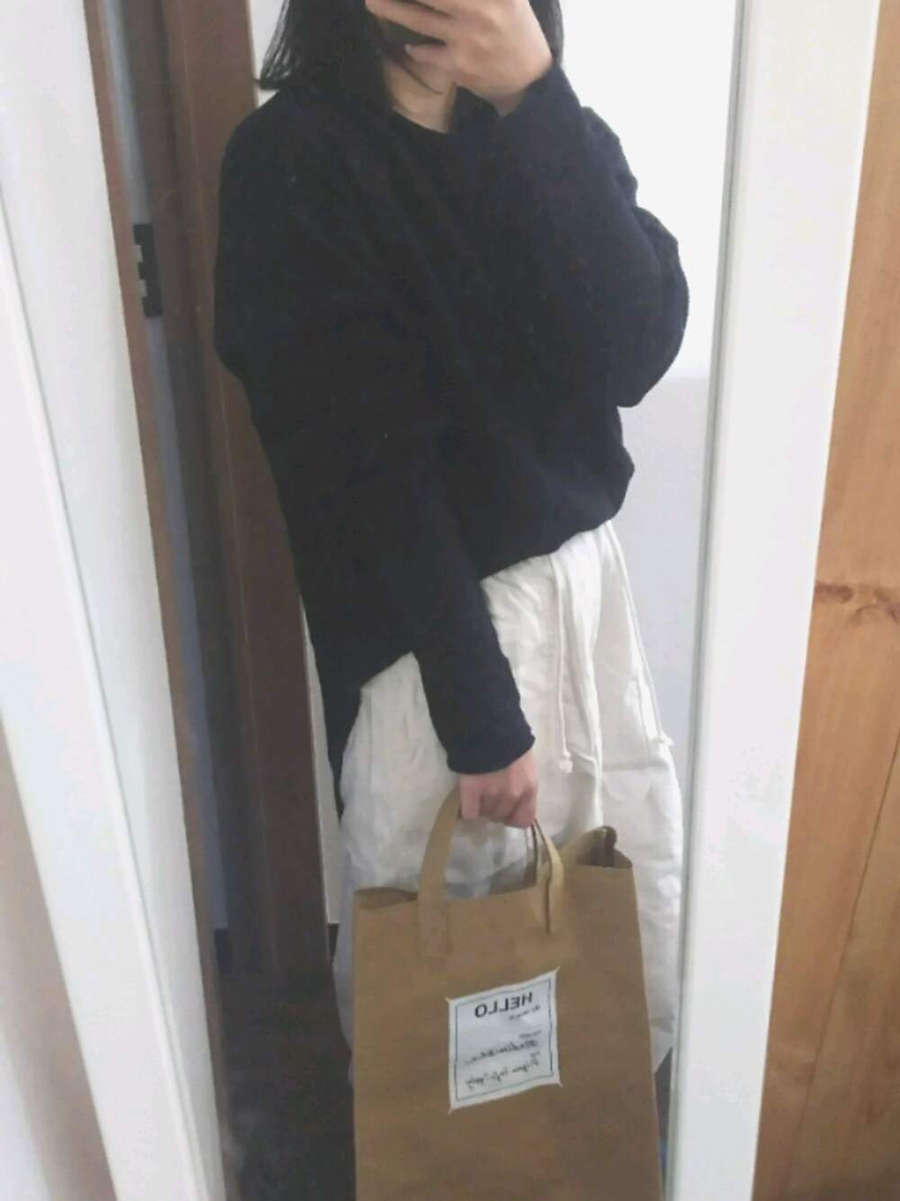 「カジュアル、春、大人カジュアル、ママコーデ、シンプル、ママだけどオシャレしたい♥、おしゃれさんと繋がりたい、パンツスタイル、ゆるコーデ、ママファッション」｜「Deuxieme Classeのアイテム（Tシャツ/カットソー、ブルー系）」を使った、 DETE11 相互フォロー フォロバ中さん（レディース・158cm）の春コーディネートの1枚目の写真