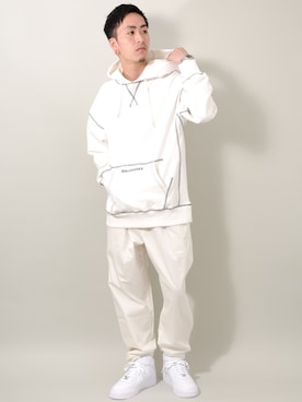 「ホワイトパンツ」｜「アイテム（スニーカー）」を使った、Masao.さん（メンズ・170cm）の春コーディネート