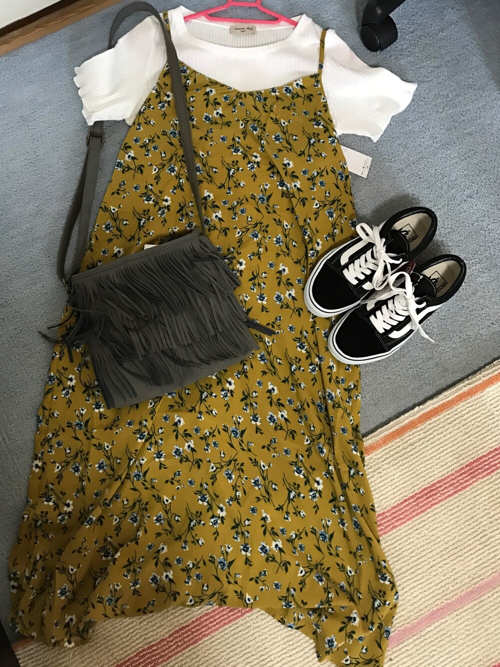 「イエローワンピース、バンズ、VANS、夏コーデ」｜「SM2のアイテム（ワンピース、イエロー系）」を使った、みほさん（レディース・152cm）の夏コーディネートの1枚目の写真