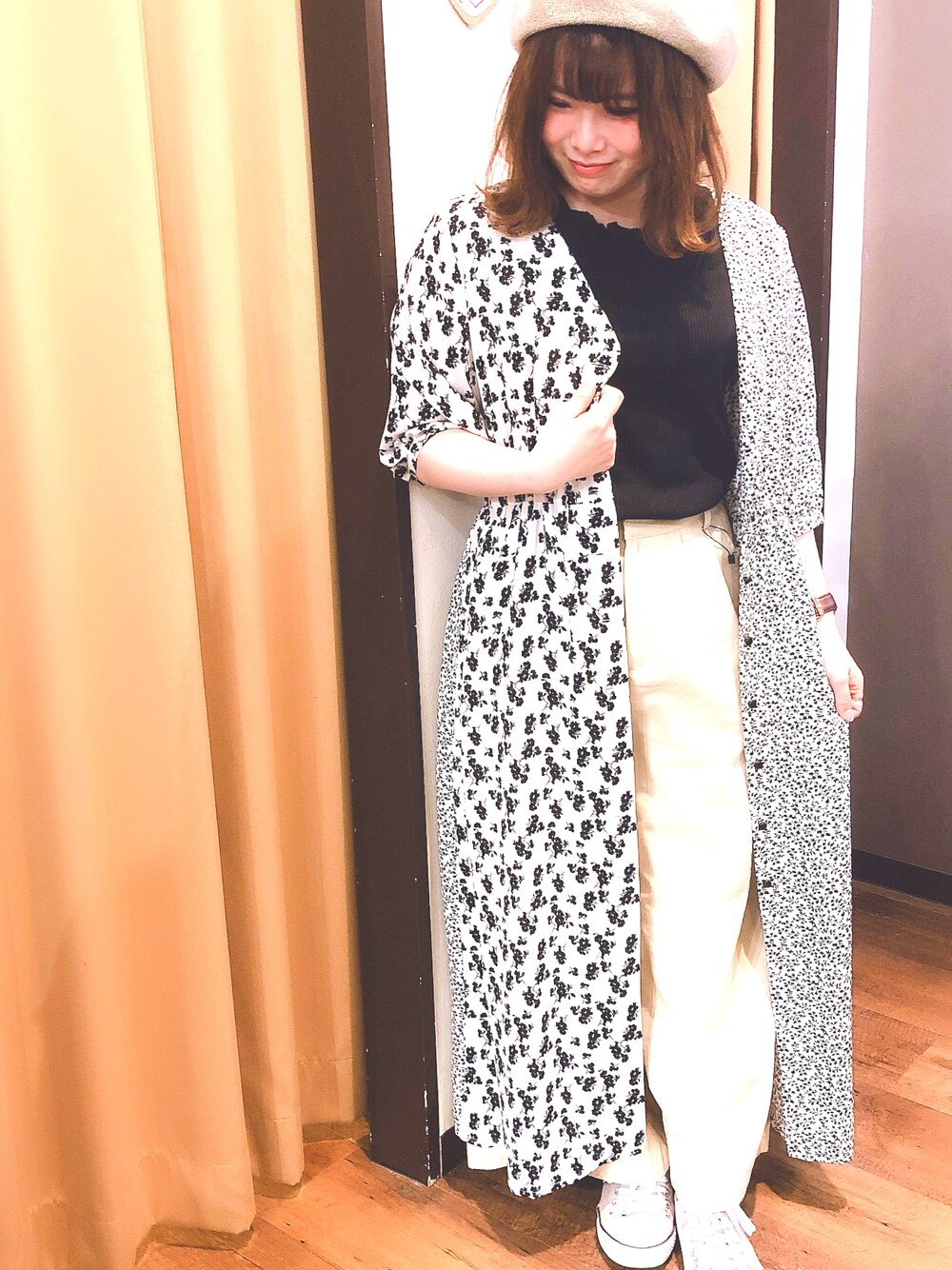 「春、お洒落さんとつながりたい、花柄、平成最後のWEARISTAセンバツ、２ＷＡＹ、ガウンワンピース、アフリカタロウ」｜「AFRICA TAROのアイテム（ワンピース、ホワイト系）」を使った、Chihiro Morinagaさん（レディース・146cm）の春コーディネートの1枚目の写真