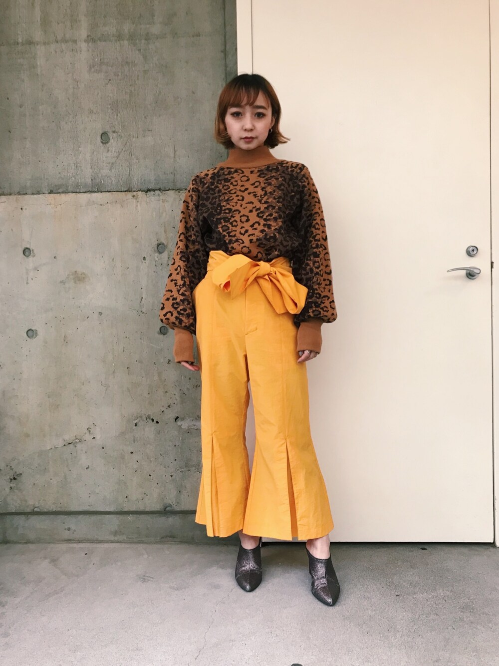 risako fujieさんの「WIDE BELTED TROUSERS（G.V.G.V.）」を使ったコーディネート