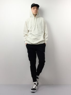 「CHARI&CO（チャリアンドコー）のアイテム（パンツ）」を使った、タレスさん（メンズ・178cm）の春コーディネート