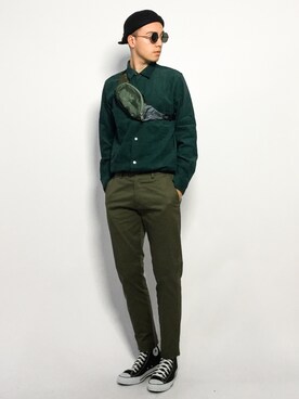 「カーキパンツ」｜タレスさん（メンズ・178cm）の秋コーディネート