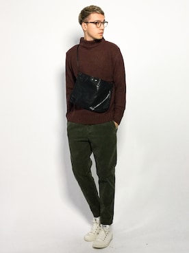 「カーキパンツ」｜タレスさん（メンズ・178cm）の秋コーディネート