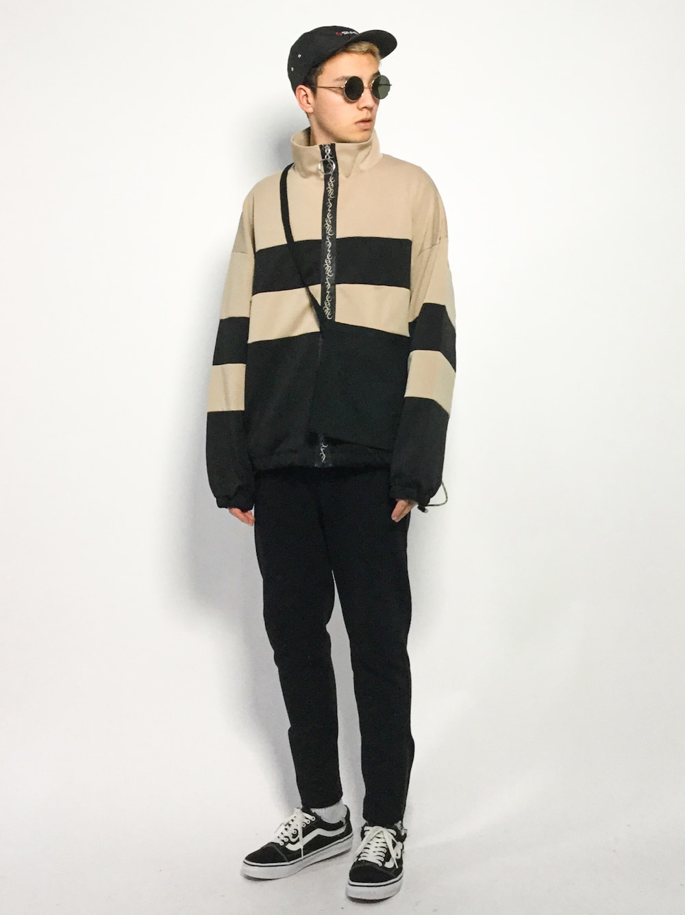 CASPER JOHN AIVERのジャージを使った人気ファッションコーディネート
