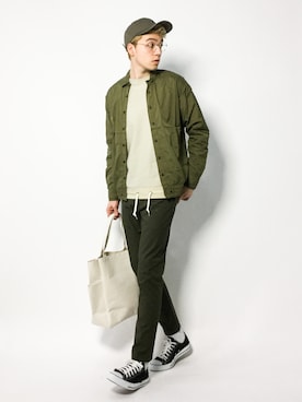 「URBAN RESEARCH Sonny Label（アーバンリサーチサニーレーベル）のアイテム（スウェット）」を使った、タレスさん（メンズ・179cm）の冬コーディネート