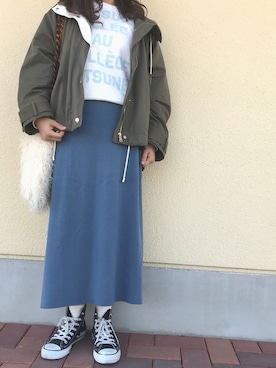 「メゾン キツネ(MAISON KITSUNE)」｜「アイテム（スニーカー）」を使った、R Tさん（レディース・155cm）の秋コーディネート