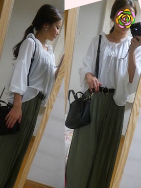 「カーキ色」｜「アイテム（ブラック系）」を使った、りちゃん★彡さん（レディース・158cm）の秋コーディネート