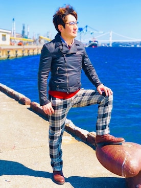 「海」｜「アイテム（ライダースジャケット）」を使った、minorityhubさん（メンズ・174cm）の春コーディネート