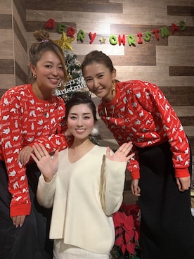 「red」｜「アイテム（スウェット）」を使った、美優さん（レディース・168cm）の冬コーディネート