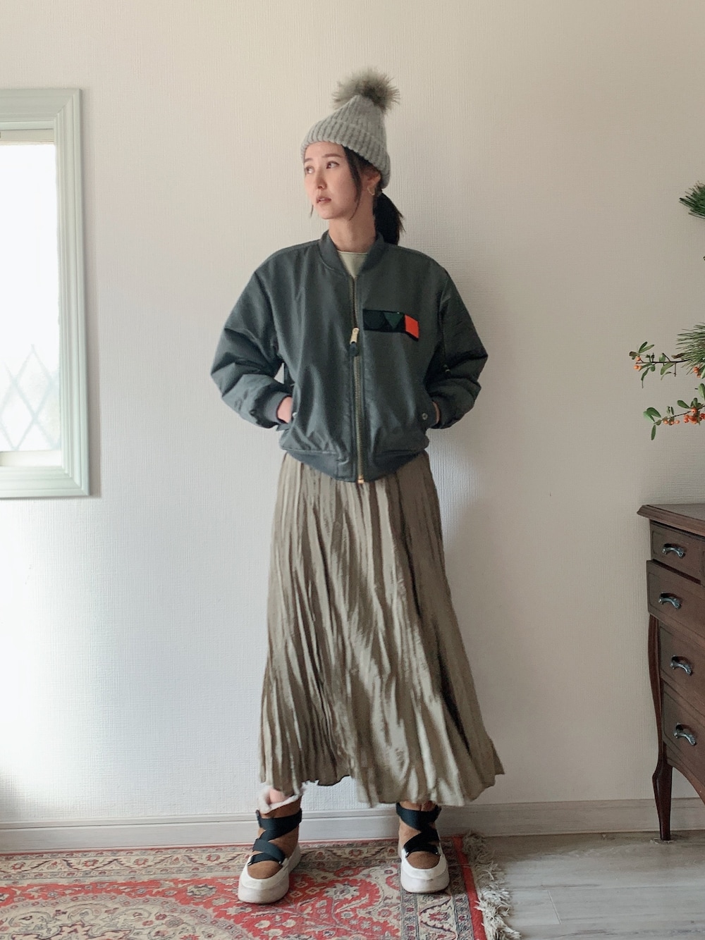 お値下げ！ミラオーウェン 深Vニットワッシャースカートレイヤードワンピース Mila Owen（ミラオーウェン）の「深Vニットワッシャースカート