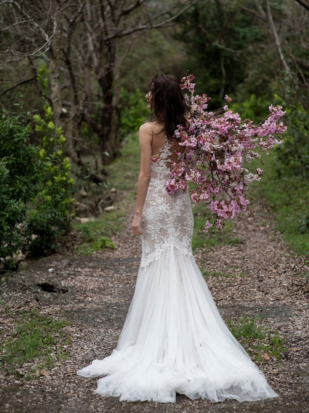 「ウェディングドレス、ドレス、ウェディングフォト、ホワイト、前撮り」｜「pronoviasのアイテム（ドレス、ホワイト系）」を使った、美優さん（レディース・168cm）の春コーディネートの1枚目の写真