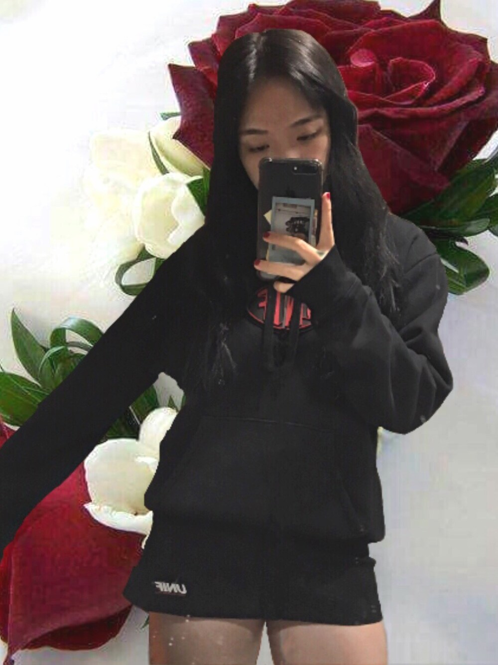 「black、UNIF、秋、秋コーデ、黒、outfit、school」｜「UNIFのアイテム（トップス、ブラック系）」を使った、Janet Wongさん（レディース・160cm）の秋コーディネートの1枚目の写真