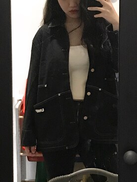 「UNIF（ユニフ）のアイテム（その他トップス）」を使った、Janet Wongさん（レディース・160cm）の秋コーディネート