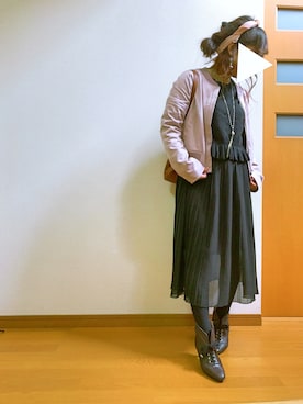 「黒×ピンク」｜「アイテム（ワンピース/ドレス）」を使った、みくさん（レディース・148cm）の春コーディネート