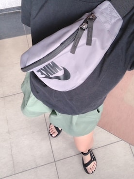 「NIKE(ナイキ)のアイテム(ショルダーバッグ)」を使った、cbさん(レディース・160cm)の夏コーディネート