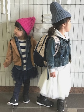 「OSHKOSH（オシュコシュ）のアイテム（ジャケット/アウター）」を使った、momomiyさん（キッズ・100cm）の春コーディネート