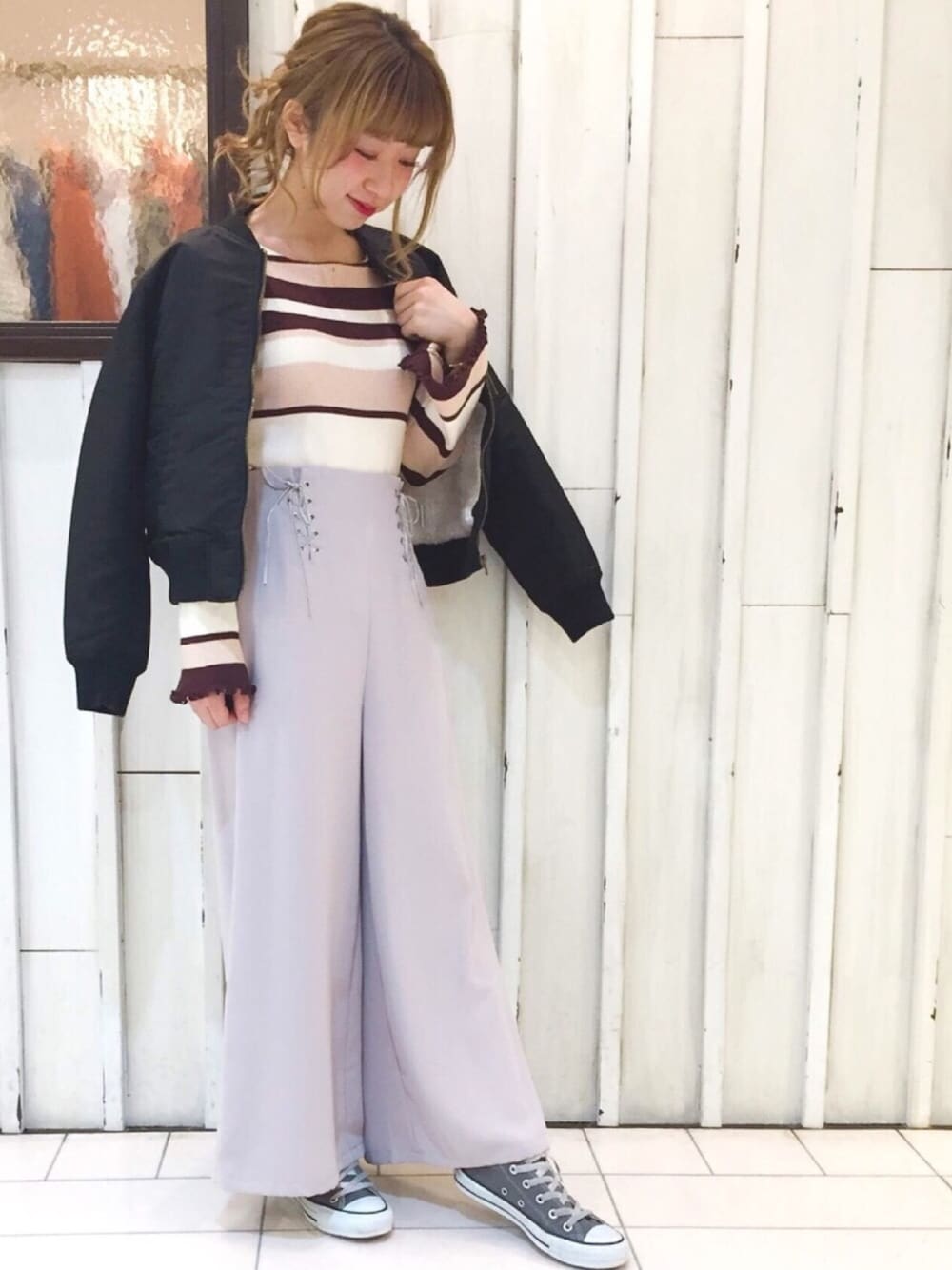 「ボーダー、ワイドパンツ、ワイドパンツ×スニーカー、MA-1、休日スタイル、冬コーデ、メンズライク、archives」｜「archivesの裏ボア中綿MA-1（MA-1、ブラック系）」を使った、archivesさん（レディース・153cm）の冬コーディネートの1枚目の写真