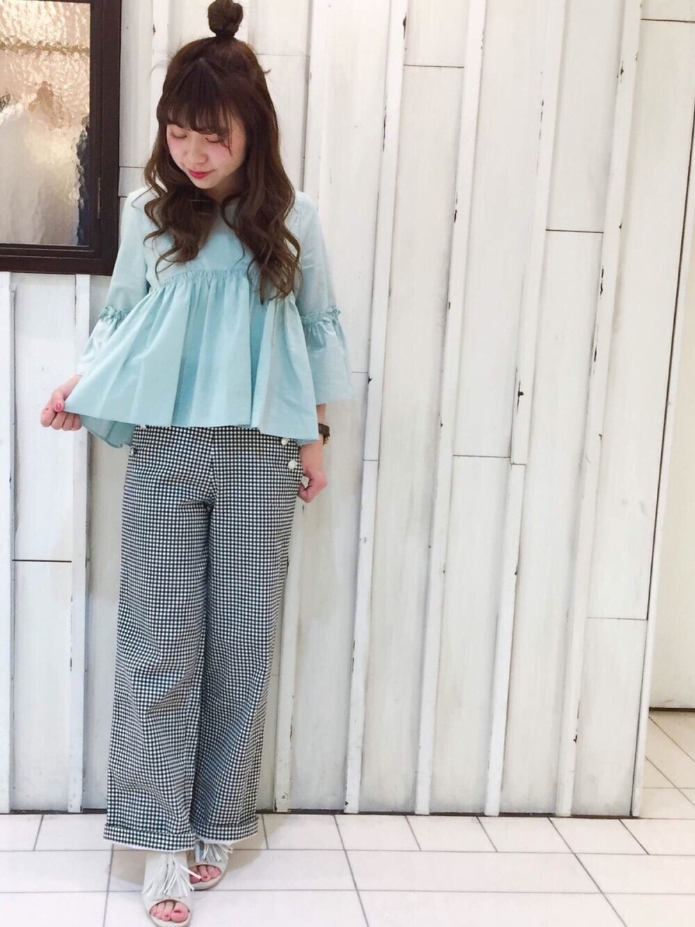 「ブラウス、ワイドパンツ、ギンガムチェック、サンダル、グリーン、春、パンツスタイル、fashion、オトナカジュアル、archives」｜「🗝Instagram🗝のアイテム（その他、その他）」を使った、archivesさん（レディース・158cm）の春コーディネートの1枚目の写真