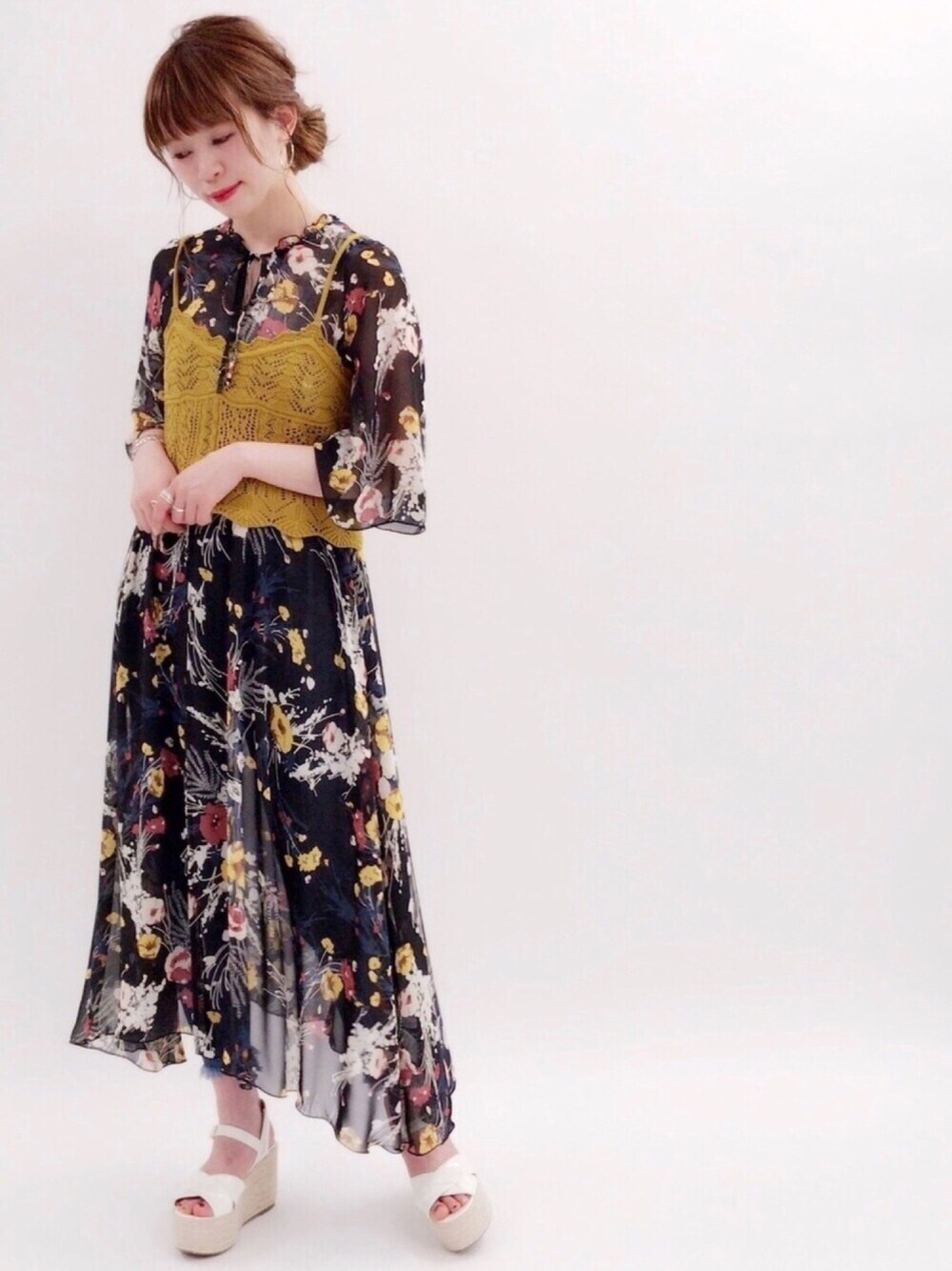 「ワンピース、ガウン、ビスチェ、キャミソール、ベルイエロー、花柄、サンダル、夏、大人コーデ、archives」｜「🗝Instagram🗝のアイテム（その他、その他）」を使った、archivesさん（レディース・162cm）の春コーディネートの1枚目の写真