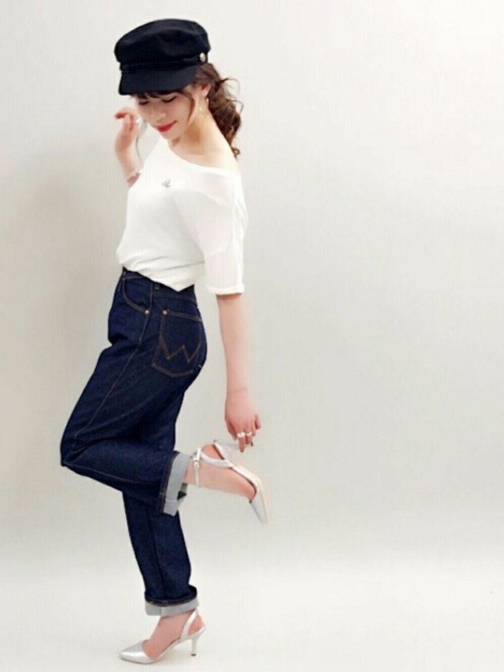 「ラクチンコーデ、大人カジュアル、夏、outfit、ビッグT、デニム、デニムパンツ、キャップ、キャップ女子、Tシャツ」｜「archivesの【Wrangler】LOOSE TAPERED（デニムパンツ、ブルー系）」を使った、archivesさん（レディース・162cm）の夏コーディネートの1枚目の写真