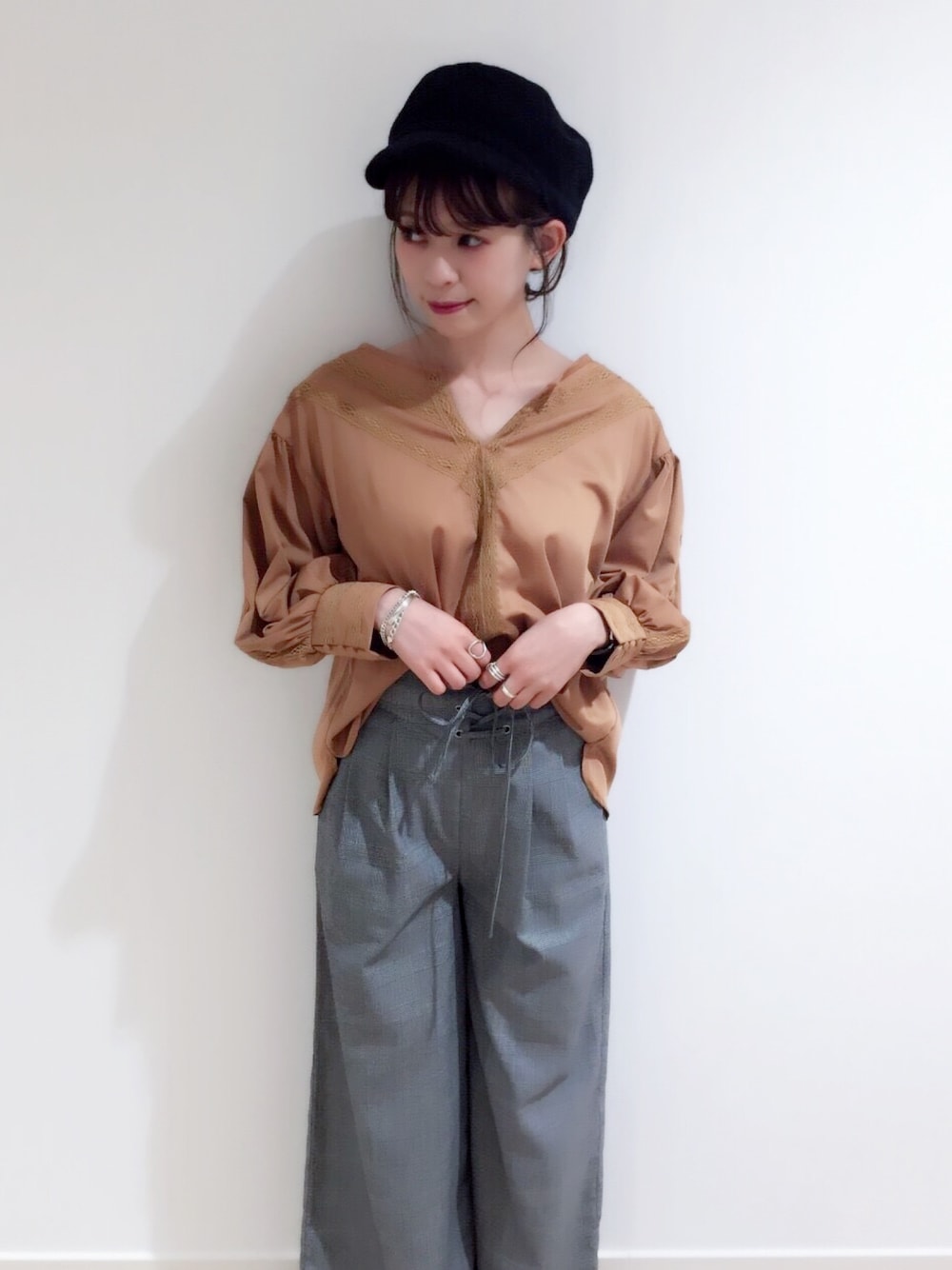 「秋、秋のコーデ、カジュアル、おしゃれさんと繋がりたい、オトナカジュアル、ootd、休日スタイル、グレンチェック、キャスケット、ルミネ限定」｜「archivesのアイテム（シャツ/ブラウス、イエロー系）」を使った、archivesさん（レディース・158cm）の秋コーディネートの1枚目の写真