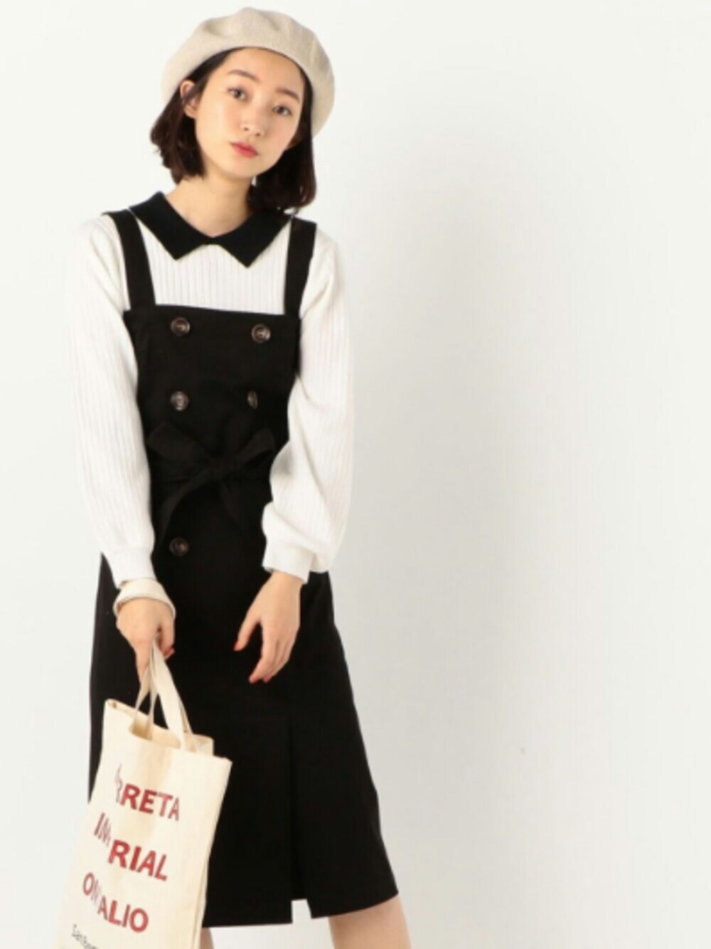 「ワンピース、ジャンパースカート、春コーデ、モノトーン、ニット、レトロ、ベレー帽、オトナ女子、ootd、archives」｜「archivesのワイドリブ衿付プルオーバー（ニット/セーター、ホワイト系）」を使った、archivesさん（レディース・163cm）の冬コーディネートの1枚目の写真