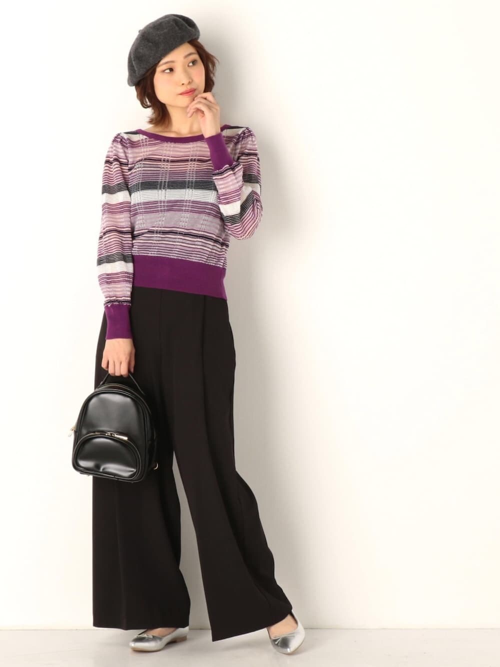 「秋コーデ、カジュアルコーデ、オトナ女子、outfit、ニット、カーディガン、ワイドパンツ、ベレー帽、アルシーヴ(archives)、archives」｜「archivesのシアーチェックバイカラー2WAYニット（ニット/セーター、パープル系）」を使った、archivesさん（レディース・158cm）の秋コーディネートの1枚目の写真