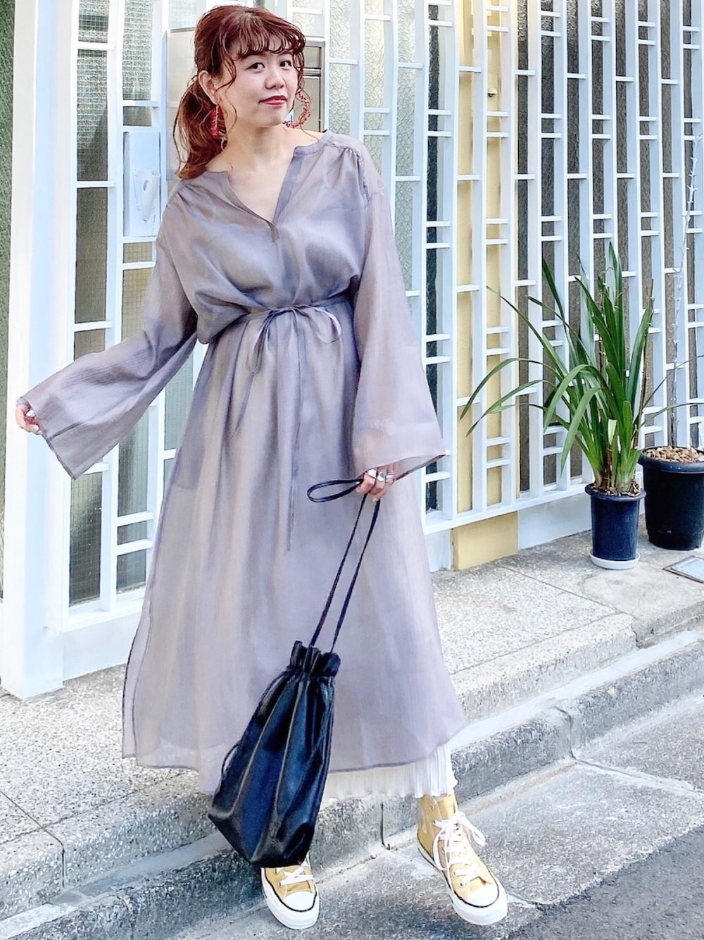 「シンプルコーデ、オトナカジュアル、ootd、オトナ女子、シアー、シアーワンピース、ワンピース、春コーデ、お花見、archives」｜「archivesのシアー楊柳ロングワンピース（ワンピース、グレー系）」を使った、archivesさん（レディース・157cm）の春コーディネートの1枚目の写真