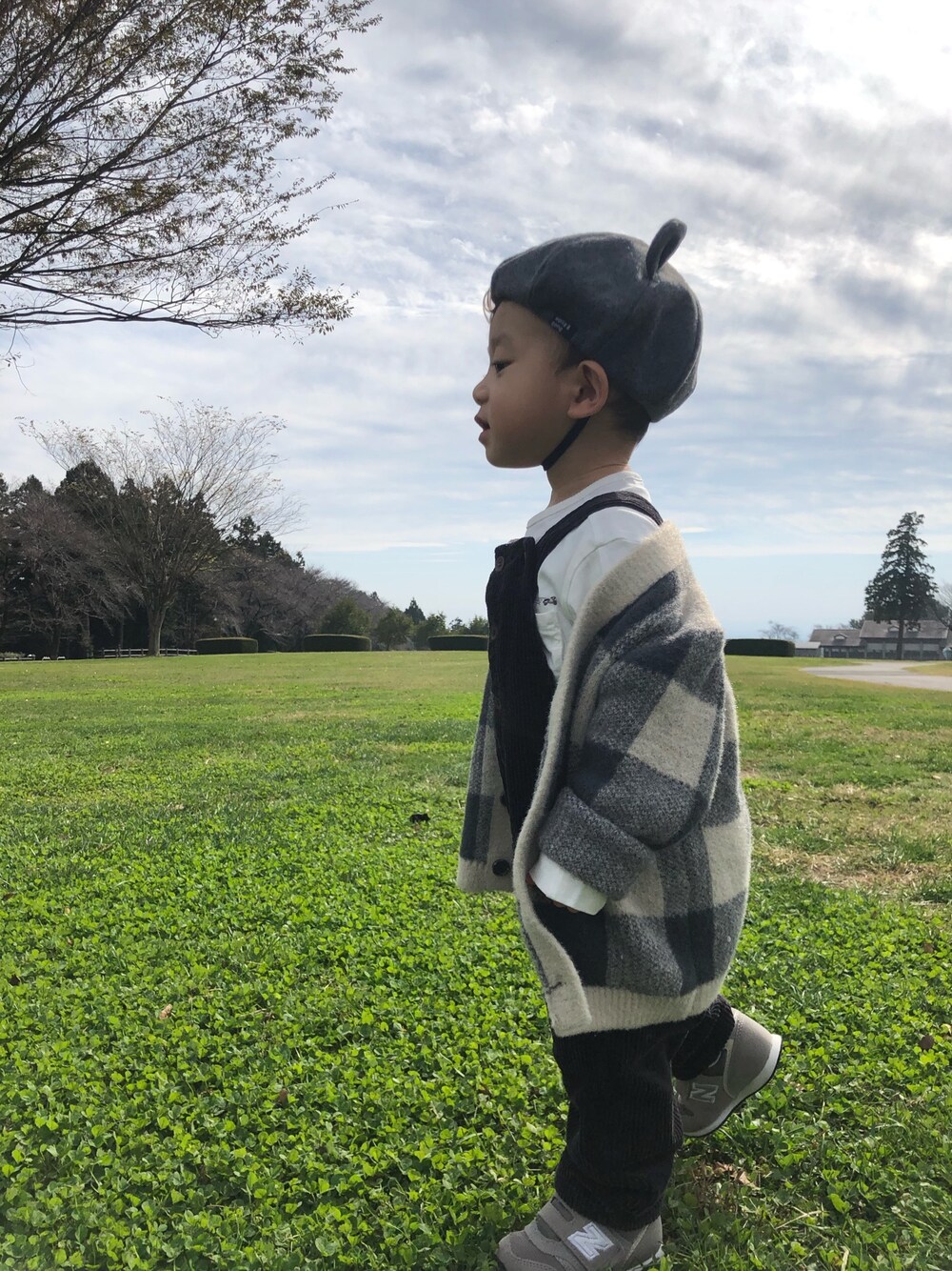 「キッズファッション、むすこーで、男の子コーデ、ZARA KIDS、ニューバランス」｜「赤ちゃん本舗のアイテム（ハンチング/ベレー帽、グレー系）」を使った、aoさん（キッズ・90cm）の冬コーディネートの1枚目の写真