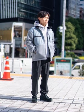 「MONKEY TIME（モンキータイム）のアイテム（カーゴパンツ）」を使った、yuya kawamotoさん（メンズ・165cm）の冬コーディネート