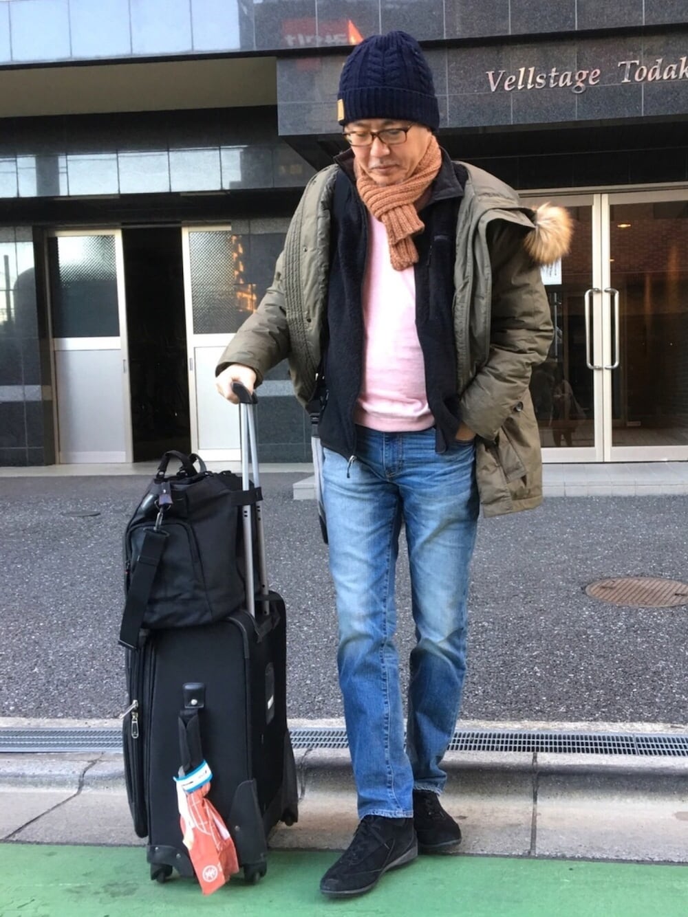「カジュアル、モッズコート、カーキ、デニム、ニット帽、ピンク、フリース」｜「今日の朝食のアイテム（その他、その他）」を使った、HiRo🇺🇸さん（メンズ・178cm）の冬コーディネートの1枚目の写真