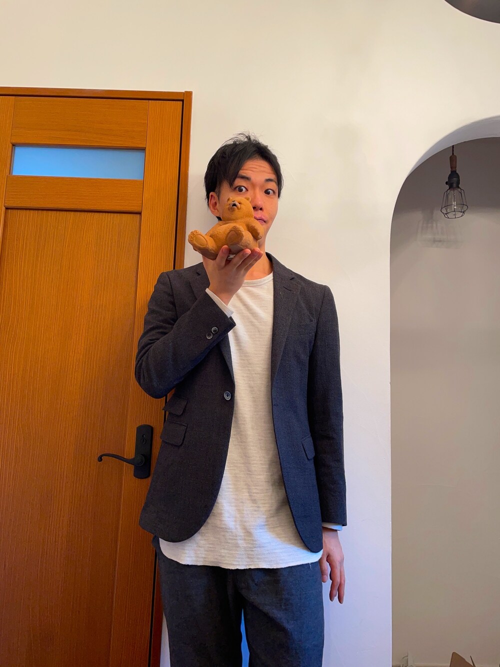 「UNITED ARROWSのアイテム（Tシャツ/カットソー、ホワイト系）」を使った、NO NAMEさん（メンズ・175cm）の秋コーディネートの1枚目の写真