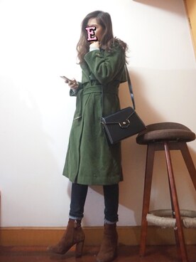 「アイテム（トレンチコート、グリーン系）」を使った、E F F I Eさん（レディース・163cm）の冬コーディネート