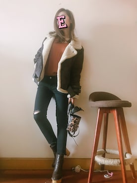 「新年一発目」｜「アイテム（ムートンコート）」を使った、E F F I Eさん（レディース・163cm）の冬コーディネート