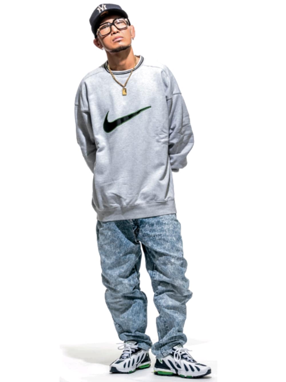 「秋のマイ旬スタイル、NIKE、スニーカー、古着、デニム、スニーカーコーデ、おしゃれさんと繋がりたい、オーバーサイズ、ジャパスニ、keitaman7のコーデ」｜「g.lheartのアイテム（デニムパンツ、ブルー系）」を使った、keitaman_7さん（メンズ・168cm）の秋コーディネートの1枚目の写真