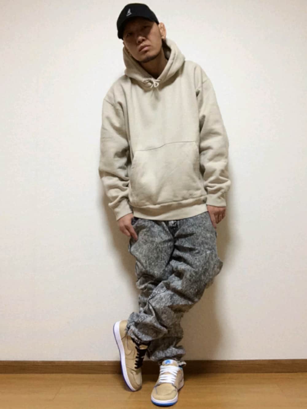 「NIKE、スニーカー、スニーカーコーデ、ストリート、おしゃれさんと繋がりたい、ootd、古着、オーバーサイズ、ジャパスニ、keitaman7のコーデ」｜「NIKEのアイテム（スニーカー、ブルー系）」を使った、keitaman_7さん（メンズ・168cm）の秋コーディネートの1枚目の写真