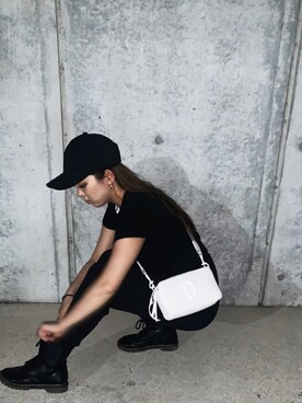 「MARC JACOBS（マークジェイコブス）のアイテム（ボディバッグ/ウエストポーチ）」を使った、SAKURAさん（レディース・157cm）の夏コーディネート
